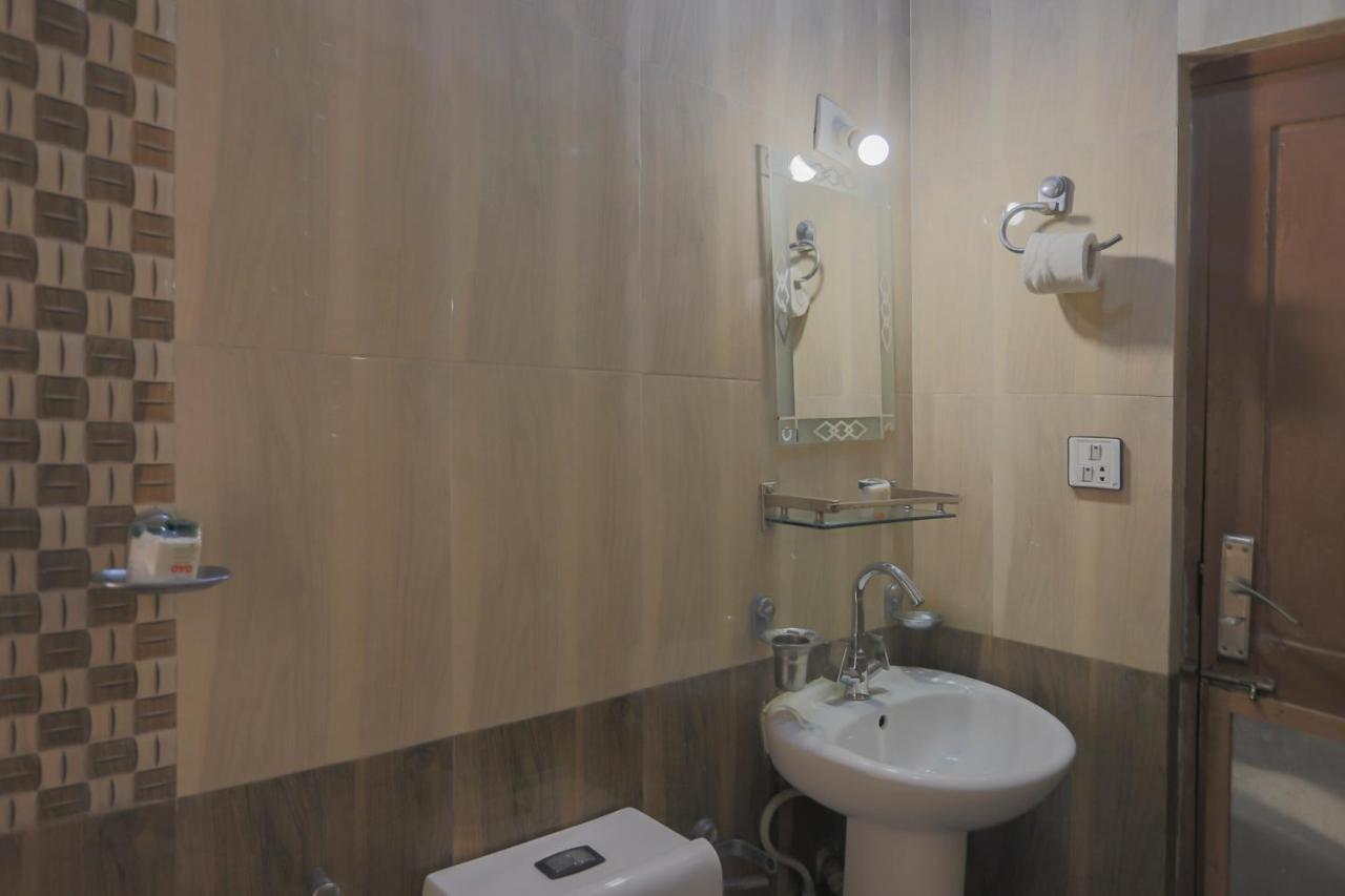 Oyo 789 Hotel Shivam Plaza Kathmandu Exterior photo