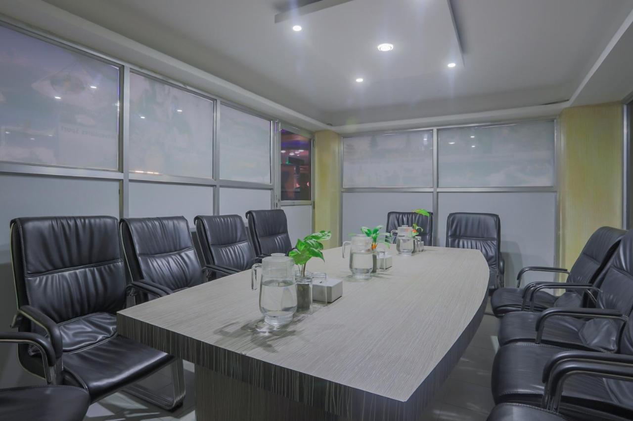 Oyo 789 Hotel Shivam Plaza Kathmandu Exterior photo