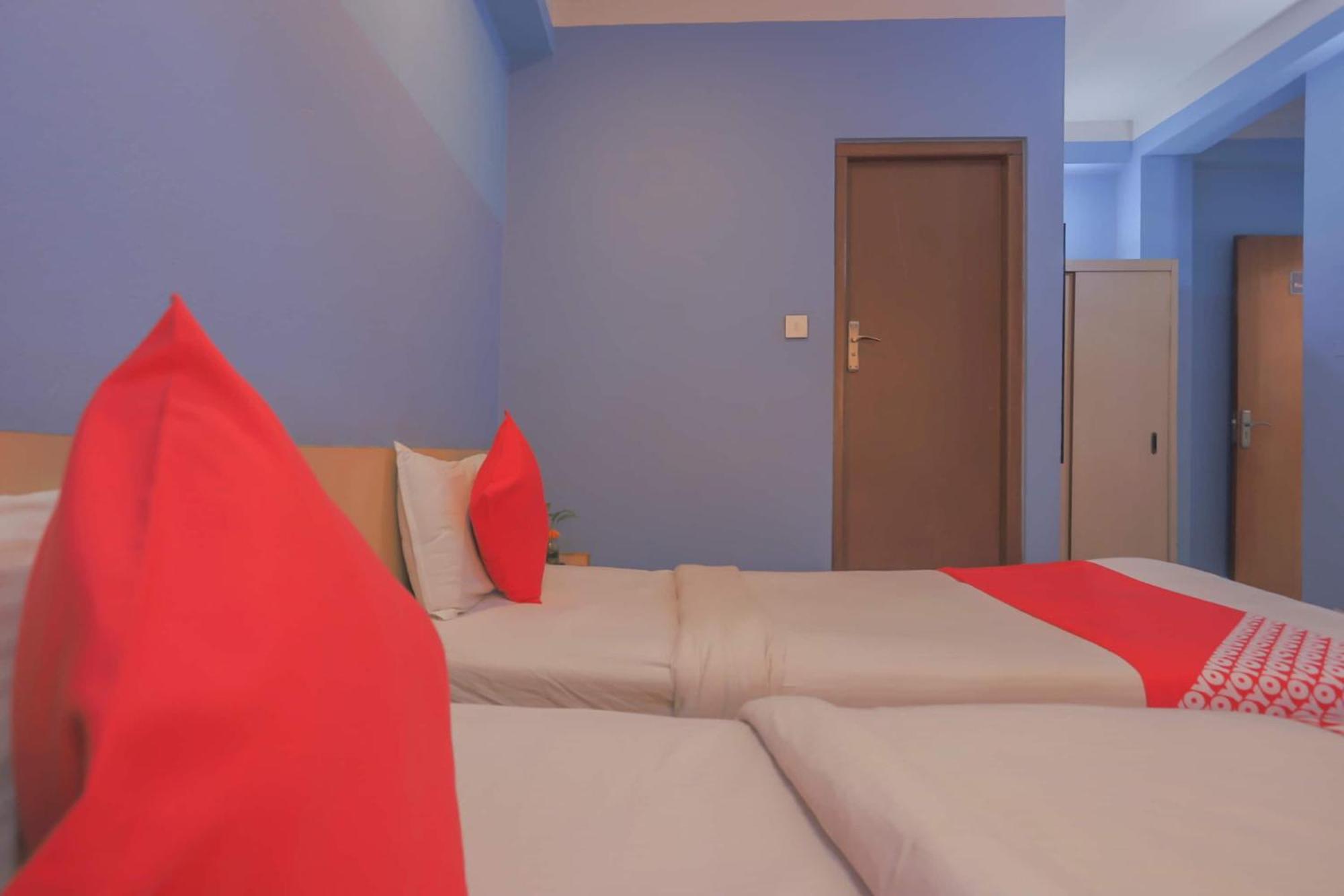 Oyo 789 Hotel Shivam Plaza Kathmandu Exterior photo